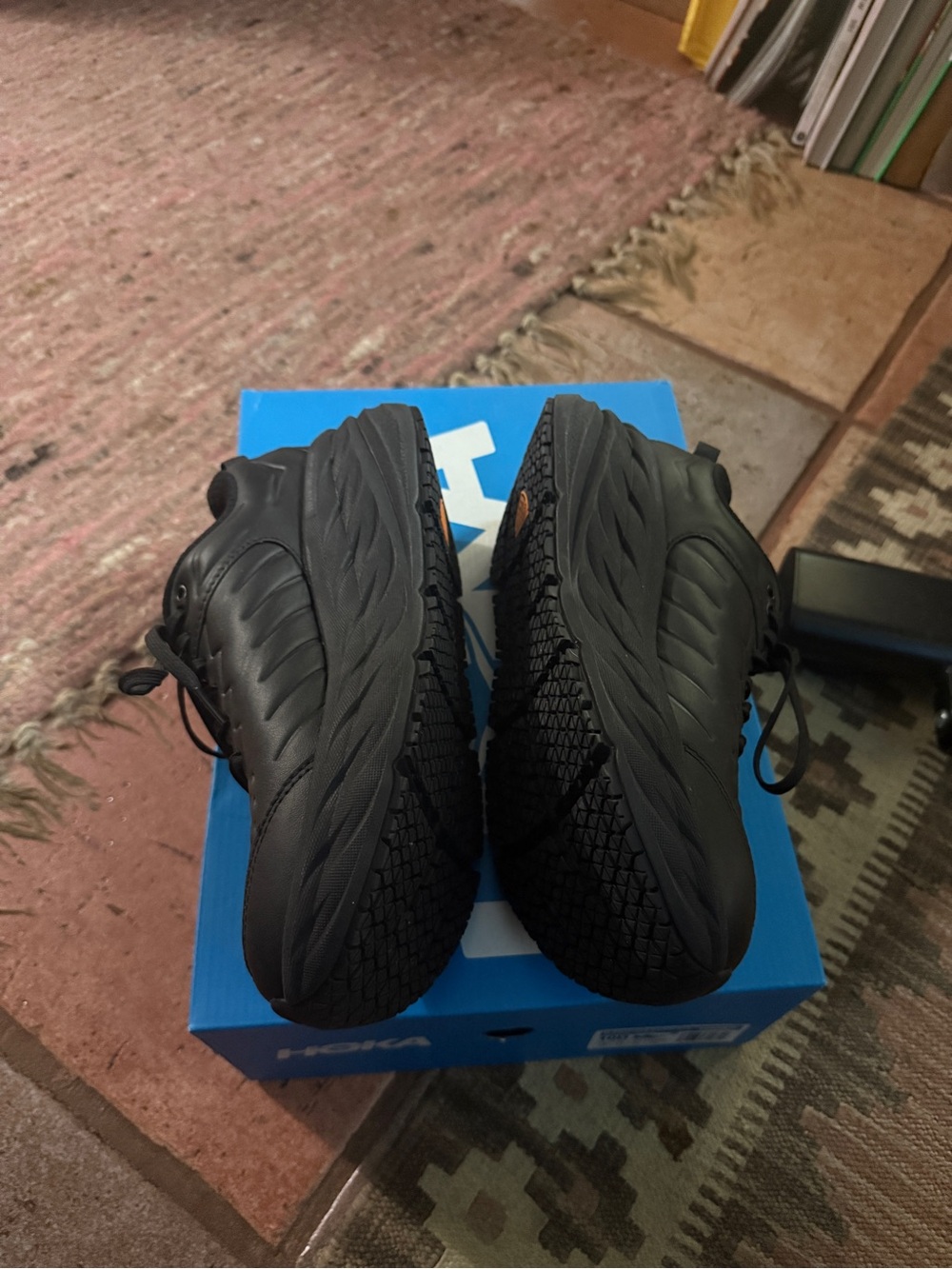 Hoka Women’s Bondi nonslip sz 9.5 D width